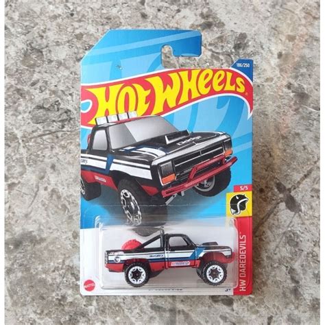 Jual Hot Wheels THR 87 Dodge D100 Treasure Hunt Reguler HW DAREDEVILS Shopee Indonesia