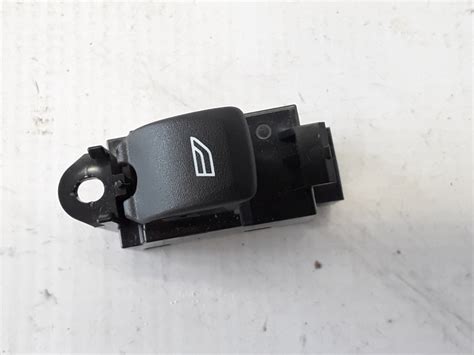 Used VOLVO XC60 Rear Side Door Glass Switch 31433408