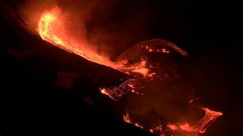 Der Tag Vulkanausbruch Auf Hawaii Kilauea Spuckt Lava Und Asche N Tv De