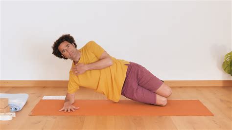 Shoulder stability and mobility | Ekhart Yoga