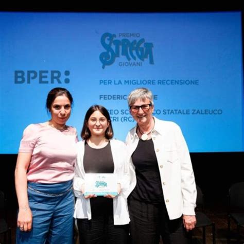 La Sidernese Federica Pitone Vince Il Premio Strega Giovani