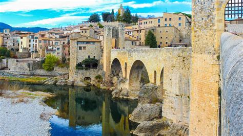 Besalú where history, charm, art and culture meet.