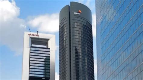 China Multa A PwC Con 56 1 Millones Y Veta Su Actividad Durante Seis