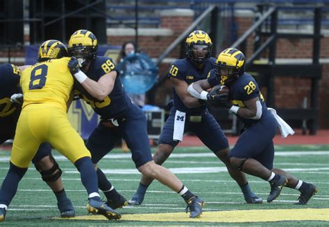 Michigan Running Backs Coach Mike Hart Breaks Down Rb Depth