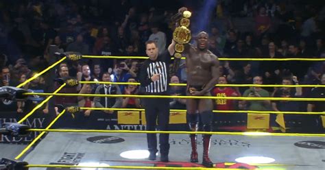 Moose Defeats Alex Shelley Wins World Title At Tna Hard To Kill