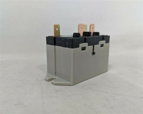 Omron Enclosed Power Relay Prong G L A Tubj Cb Volts Vac Ebay