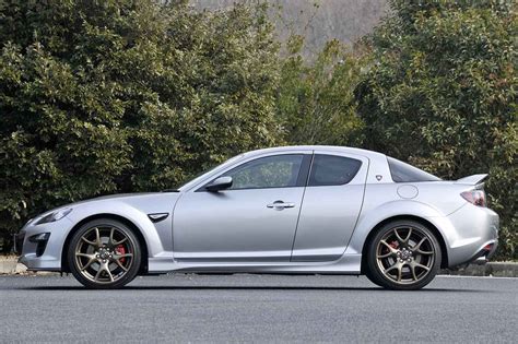 マツダ RX-8 スピリットRは、ロータリー4ドアスポーツの集大成。魂をきわめた最後の限定車だった【10年ひと昔の新車】 (1/2 ...