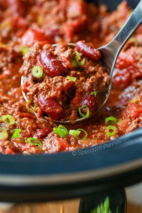 Easy Crock Pot Chili Loaded With Ground Beef Seasonings And Tons Of Flavor It Simmers