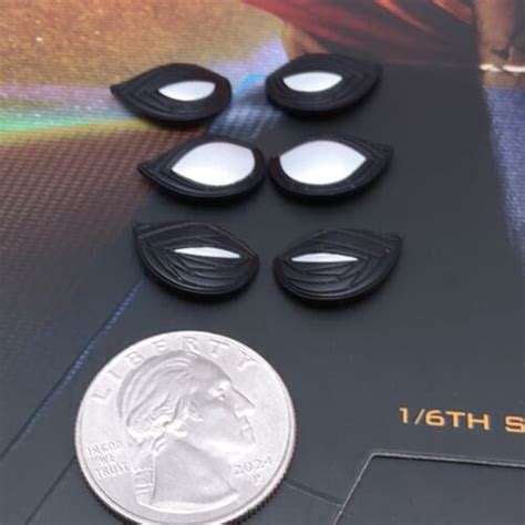 Hot Toys MMS Infinity War Iron Spider Man Action Figure S