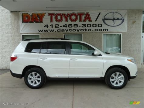 Blizzard White Pearl Toyota Highlander Se Wd Photo