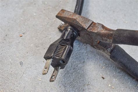 replace  plug  charlottes house