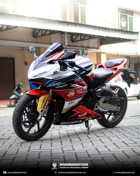 Sticker Motor Cbr Rr Putih Grafis Merah Biru Full Body