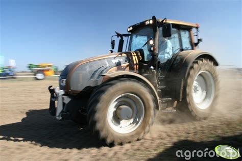 Valtra Obrazek Fotka Zdjecie Photo 315544 Galeria Rolnicza Agrofoto