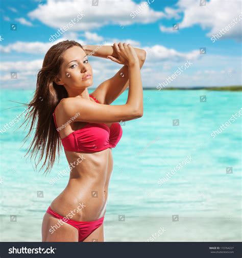 Sexy Beautiful Woman Wearing Pink Bikini Stock Photo 172764227 Shutterstock