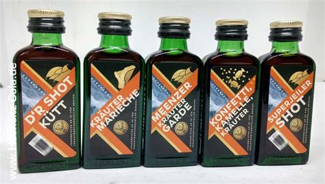 letzte der fünf 0 02l Jägermeister Karnevalsflaschen KLE Hochsitz