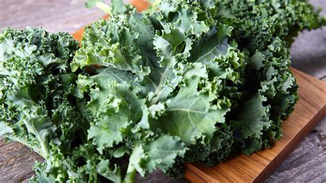 Dirty Dozen of fruits, vegetables: Kale pesticides surprise experts