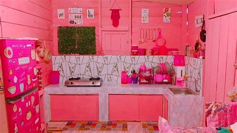 Mewah Tak Harus Mahal Potret Dapur Kayu Pink Dengan Dekorasi Ala