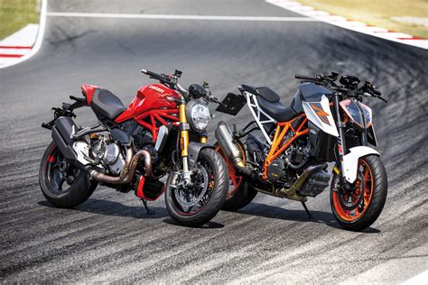 Ducati Monster S Vs Ktm Super Duke R Https Motofan Sk