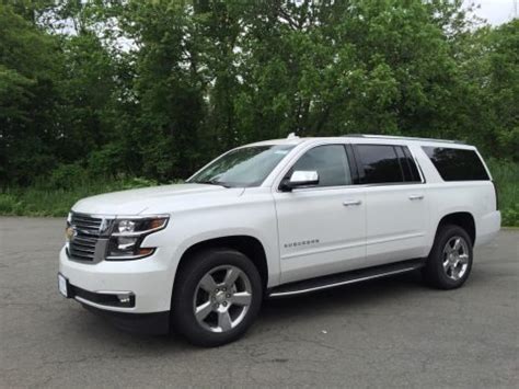 2017 Chevrolet Suburban Premier 4WD Data, Info and Specs | GTCarLot.com