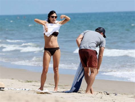 Jordana Brewster En Bikini Olympine