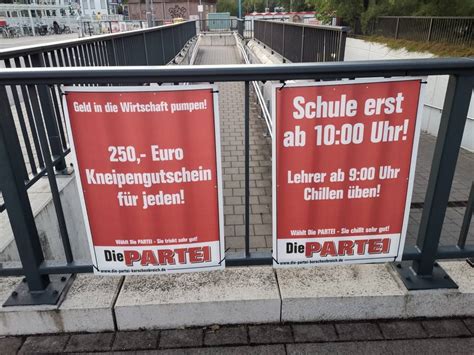 Bundestagswahl: Die Partei in Alpen klebt doch Plakate