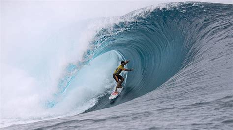 Gabriel Medina brilha nas ondas gigantes de Teahupoo Esportes Estadão