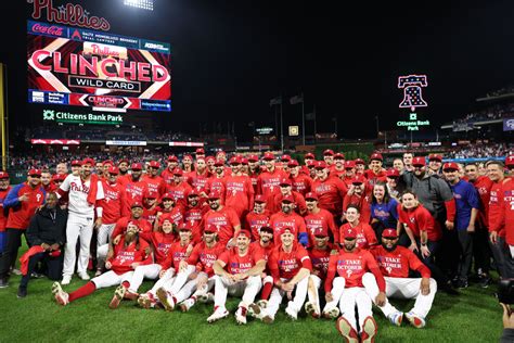 The Phillies 26 Man Roster For The Playoffs Wild Card Round