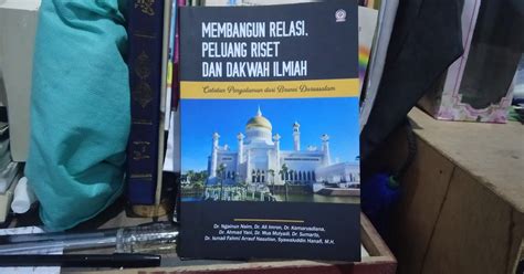 Review Buku Catatan dari Brunei Darussalam