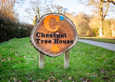 ROLLS-ROYCE FAMILY CHOOSES CHESTNUT TREE HOUSE AS 2021 HOUSE CHARITY