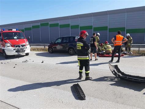 Galeria Zderzenie czterech pojazdów na autostradzie aktualizacja