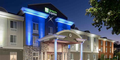 Hotel in Mt. Laurel | Holiday Inn Express & Suites Philadelphia - Mt ...