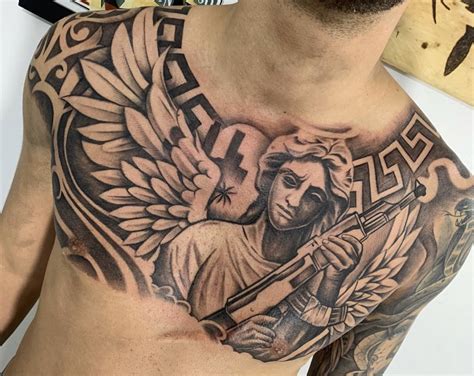 Pin De Ades Ferrari Em Tatuagens Tatuagem No Peito Tatuagens No