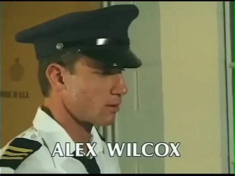 Un Soldat Se Fait P N Trer Par Un D Put Et Un Officier De Patrouille Xvideos