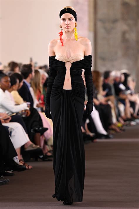 Schiaparelli Couture Fall 2023 [photo]