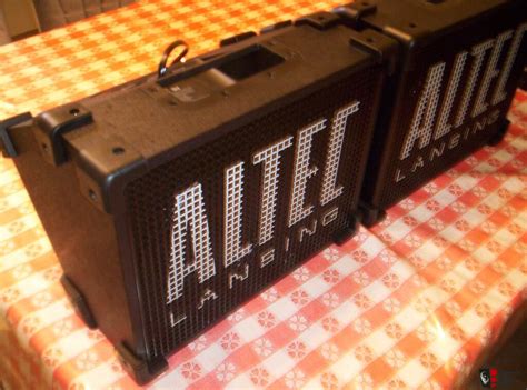 The Altec Lansing Stage Gig Amplified Speaker Rm Photo