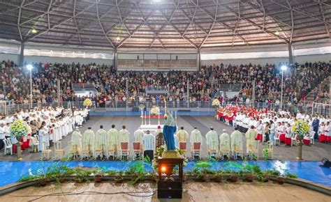 Celebra O De Corpus Christi Re Ne Milhares De Fi Is Em Araras