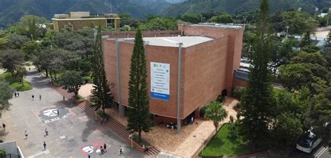 Auditorio Luis A Calvo