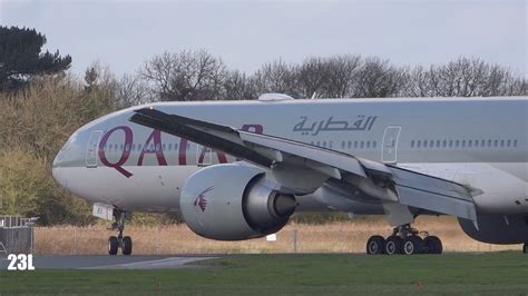 Spectacular Landing Qatar Airways Boeing 777 3DZ ER A7 BEI QR27 Doha