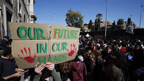 Sciopero Globale Del Clima I Fridays For Future Nelle Piazze Di Tutta