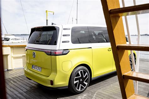 Vw Id Buzz Der E Bulli Im Fahr Check Elektroauto News Net