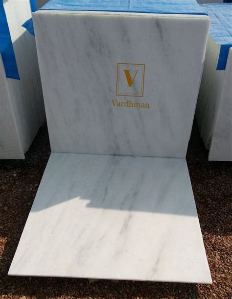 Vardhman Polished Finish Agaria White Marble Thickness 15 20 Mm At Rs