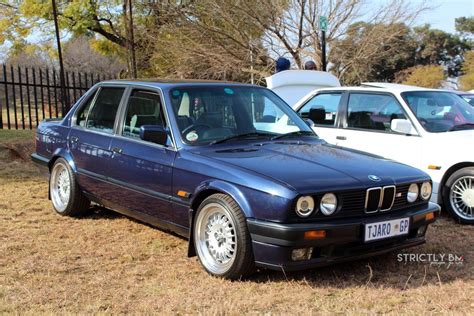 E30 Mafia Charity Run Bmw Bmwclassic E30 320i 323i 325i 325ix