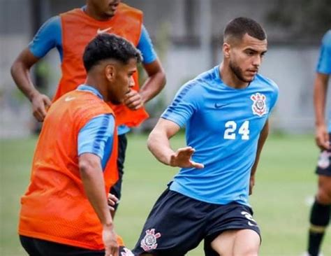 Lateral Direito Do Corinthians Sub 23 Se Despede Do Clube