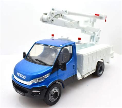 Miniature Camion Auto Iveco Daily Mod Lisme Static De V Hicules