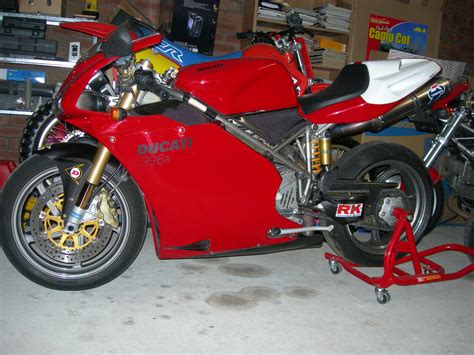 DUCATI 996 - Review and photos