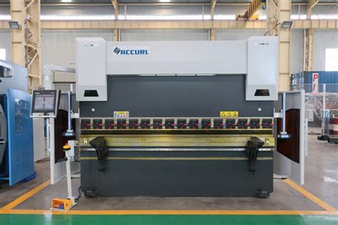 ACCURL 4 Axis CNC Hydraulic Press Brake 110 Ton X 3200 Mm With DELEM