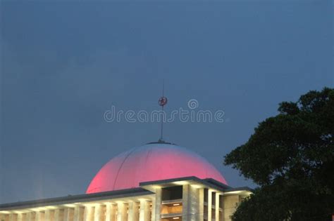 Night Scene of Istiqlal Great Mosque Dome in Jakarta Editorial Photo ...