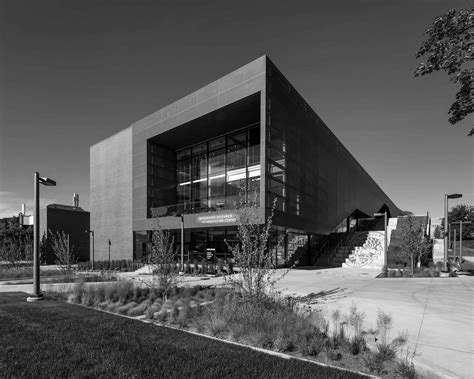 UNIVERSITY OF IDAHO INTEGRATED RESEARCH & INNOVATION CENTER > SPVV