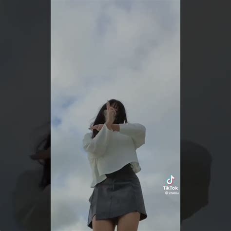 懐かしいやつ Tiktok 乳バズり 下乳 えちえちyoutube