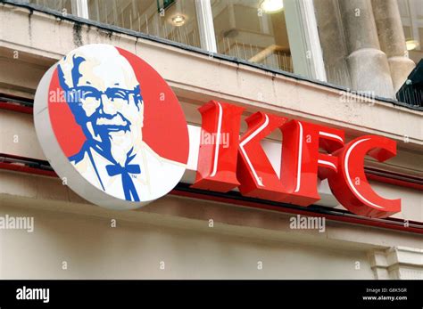 Kfc Kentucky Fried Chicken Fotografías E Imágenes De Alta Resolución